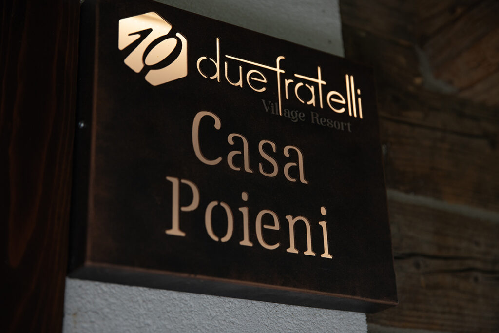 Casa Poieni